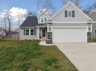 25650 Forest Ln, Mattawan, MI 49071