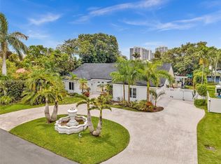 413 Tamarind Dr, Hallandale, FL 33009