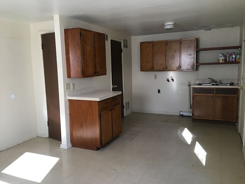 2nd image of 1721 New Mexico Ct