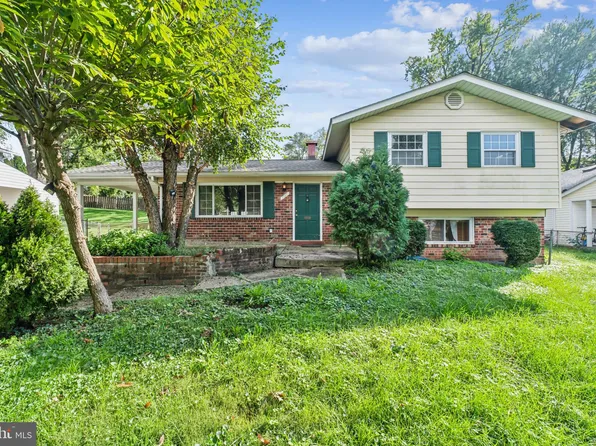 7727 Kalorama Rd, Annandale, VA 22003