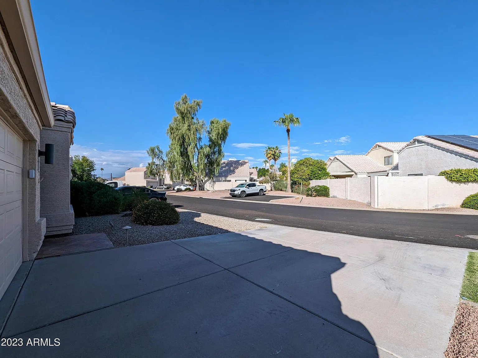 2 bed, 2.0 bath, 939 sqft, $1,998 — Photo 4