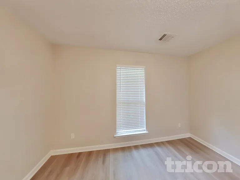 236 Galway Ln — Photo 12