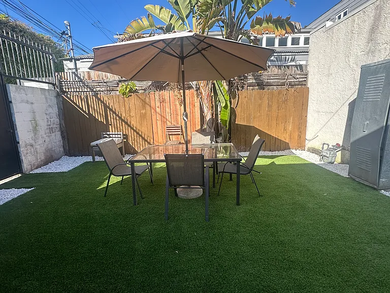 515 Santa Clara Ave — Photo 12