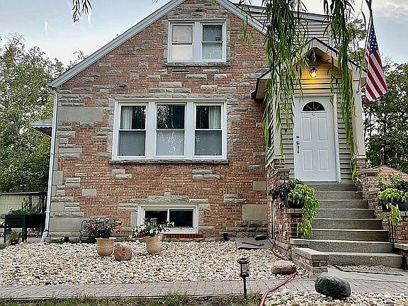 2nd image of 206 Graylynn Dr