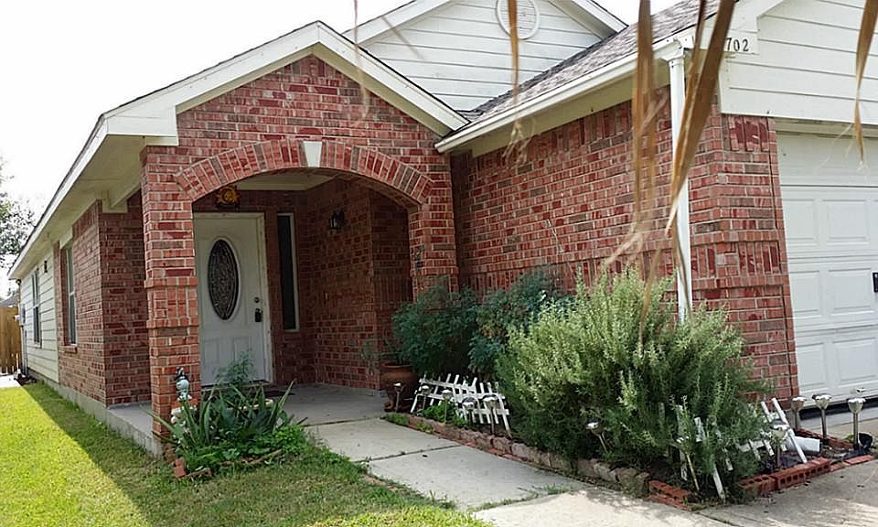 1st image of 11702 Tierra Palms Ct