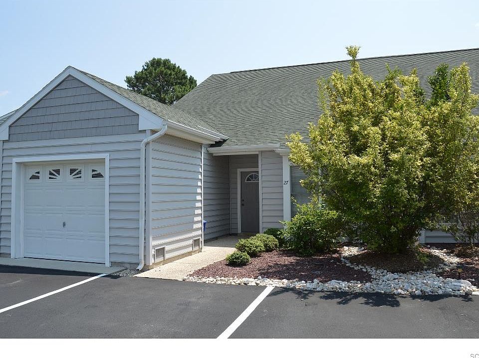 1st image of 31967 Topsail Ct Unit 27