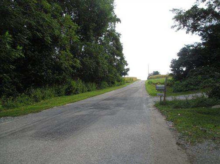 2nd image of 11875 Hively Rd