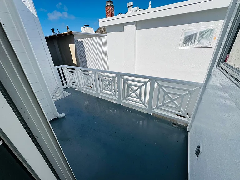 200 Sapphire Ave #200 — Photo 17