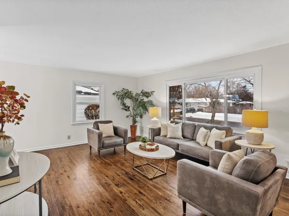 7012 Regent Ave N, Brooklyn Center, MN 55429