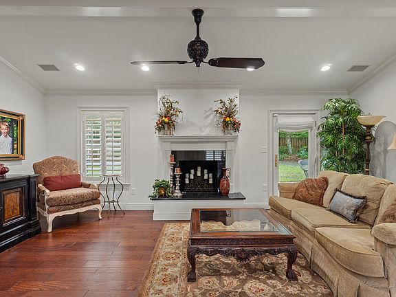 4th image of 119 Oak Shores Dr