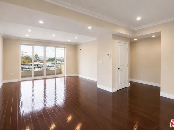 9049 Alcott St #304, Los Angeles, CA 90035