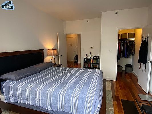 4th image of 240 51st Ave APT 2P