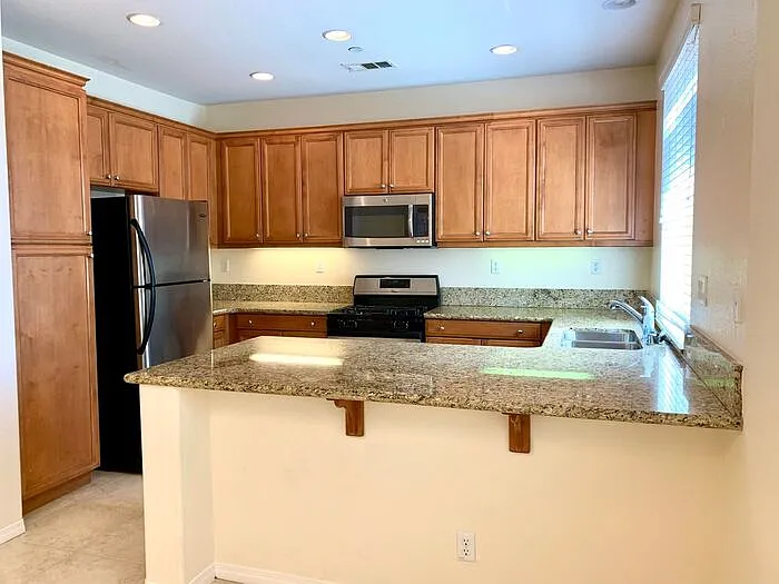 142 Principia Ct — Photo 6