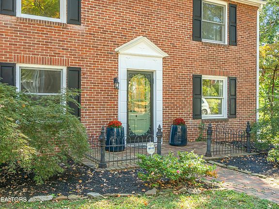 3rd image of 2716 Keystone Ave