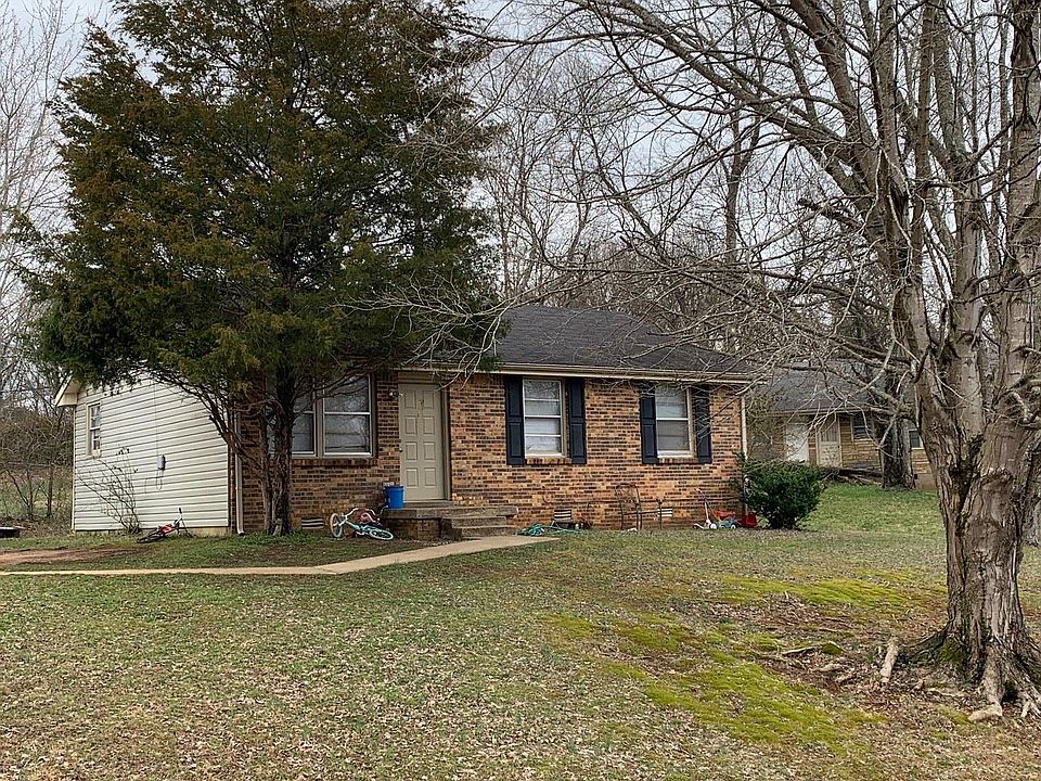 1st image of 919 Lucas Ln
