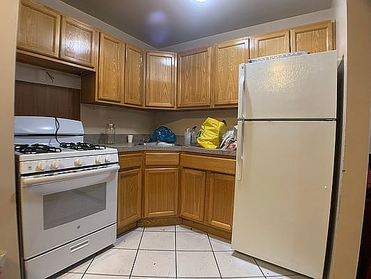 2nd image of 53 W 192nd St #3AAL