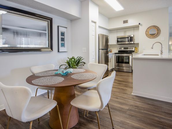 11900 Valencia Gardens Ave #3-203
