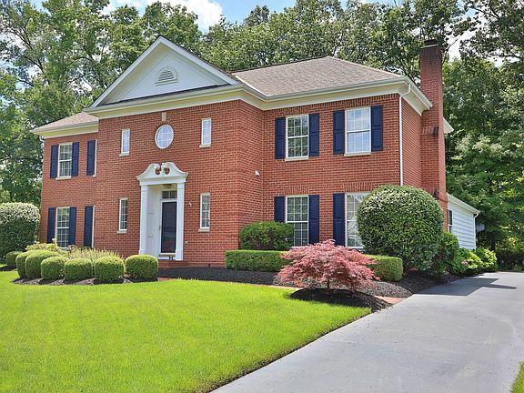 2nd image of 4967 Cadogan Pl