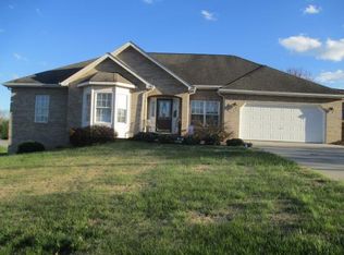 301 Stone Ct, Kingsport, TN 37664