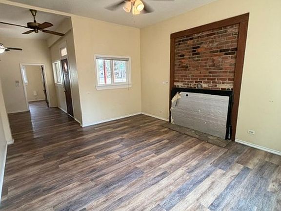 4th image of 363 E Elm St