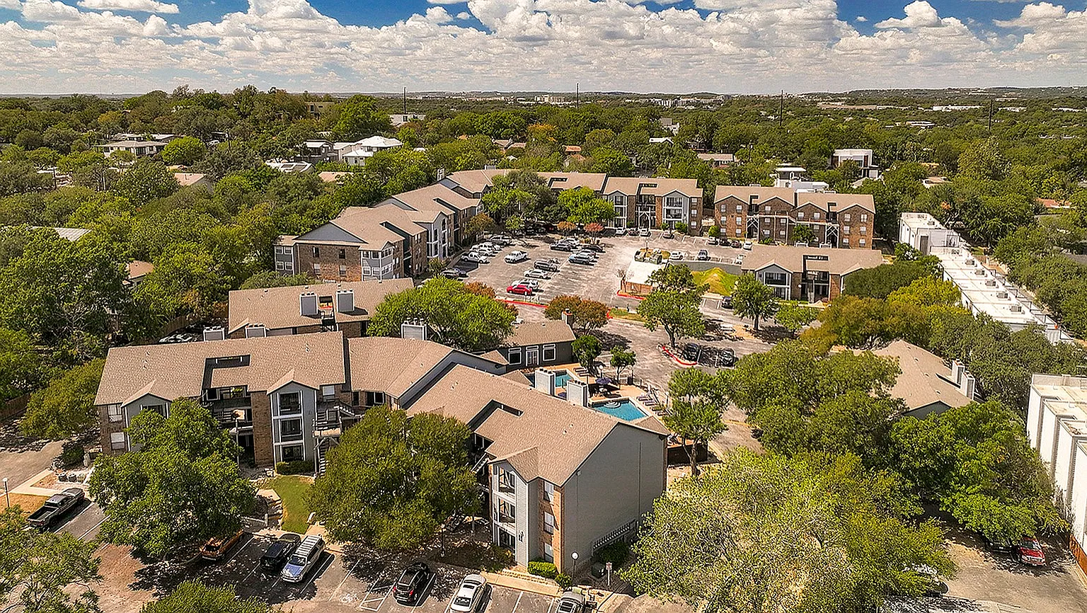 Silver Creek Apartments — Photo 1