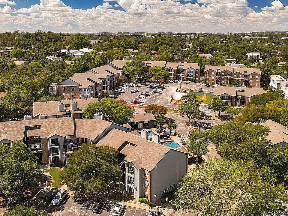 Silver Creek Apartments