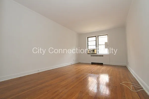 Rented by City Connections Realty | media 19