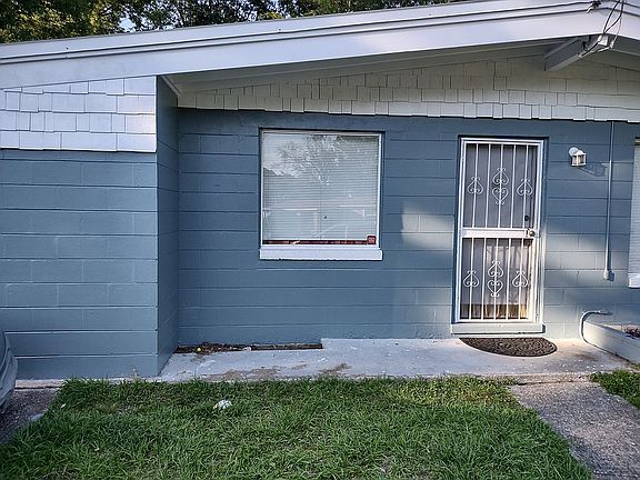 2nd image of 8957 Yeoman Dr