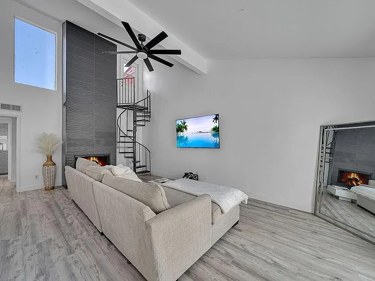 6738 Eastridge Dr #101 — Photo 11