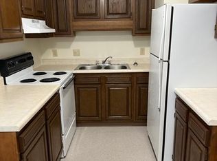 2128 Tanglewood Ave #A, Alliance, OH 44601