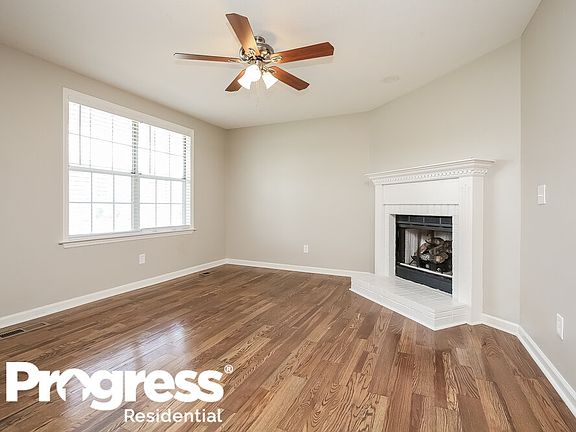 3rd image of 513 Noel Ln