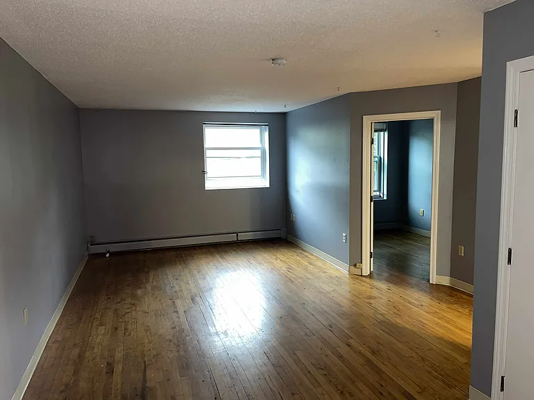 Keene Apartments — Photo 10
