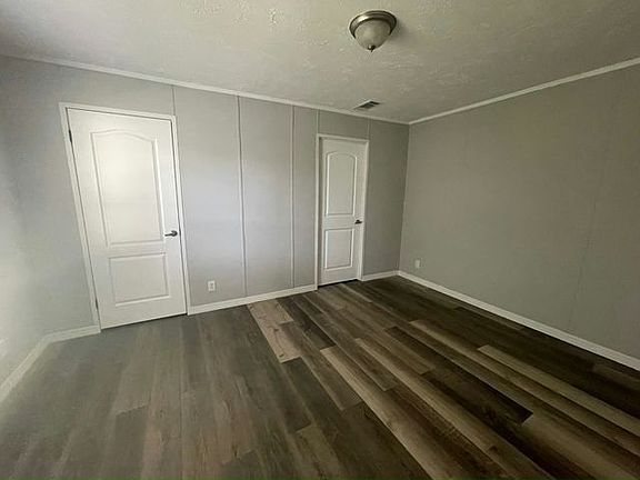 5th image of 26 E Tahoe St #90