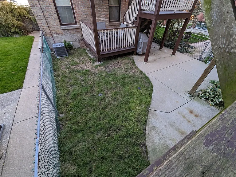 1314 W Addison St #1F — Photo 16