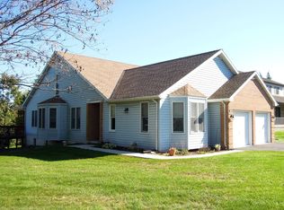869 Sherman Dr, Gettysburg, PA 17325