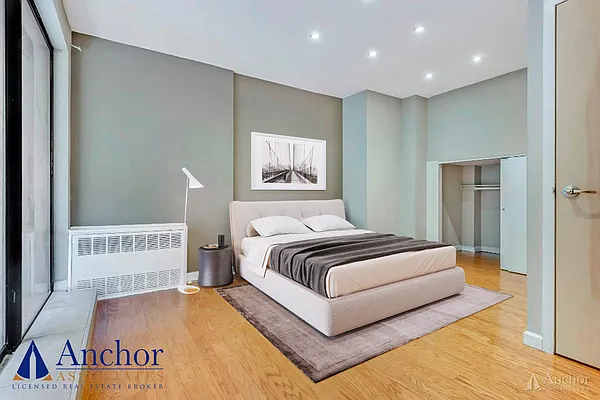 Rented by Anchor Associates | media 3