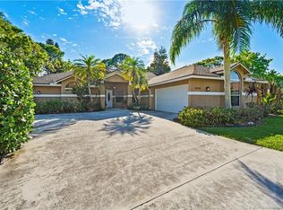 1008 SW Hunt Club Cir, Palm City, FL 34990