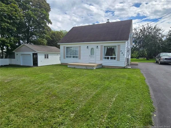263 Parc W, Beresford, NB E8K 2E9