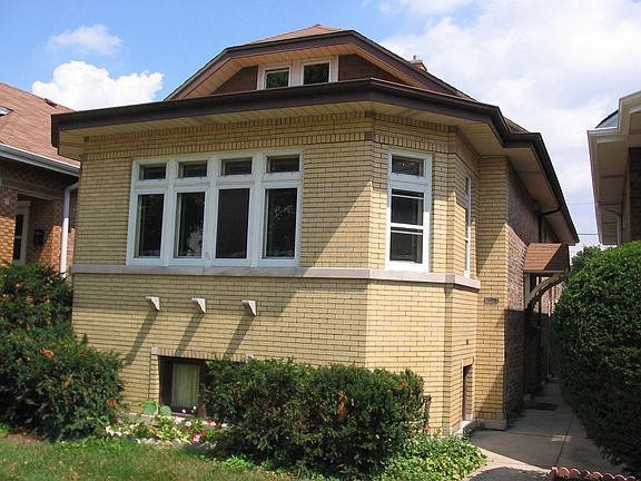 3rd image of 2523 Elmwood Ave