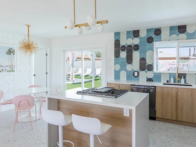 390 W Palm Vista Dr — Photo 16