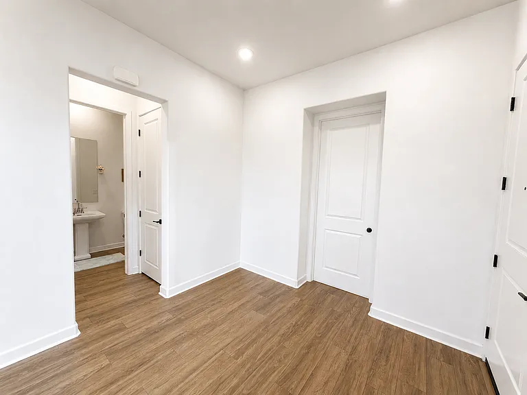 586 Gateway Ln — Photo 10