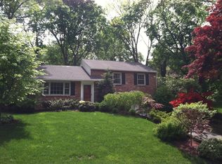 332 Landsende Rd, Devon, PA 19333