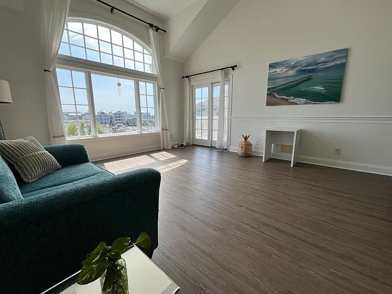 650 Saint Joseph St #201 — Photo 4