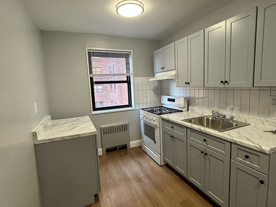 1st image of 54 S Munn Ave #4A