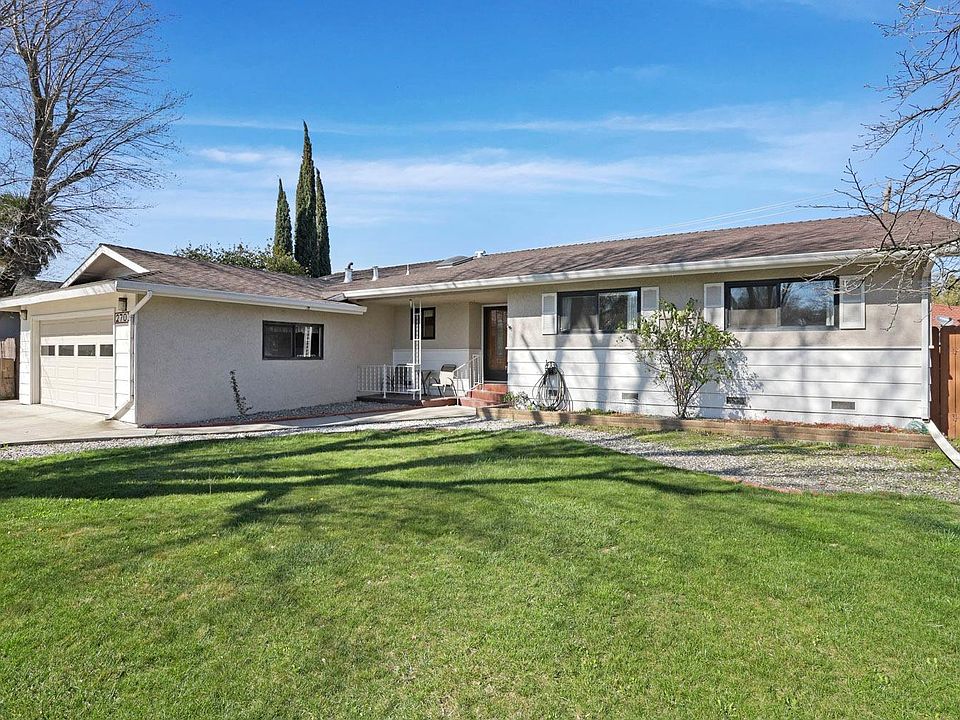 1st image of 2703 Bonniebrook Dr