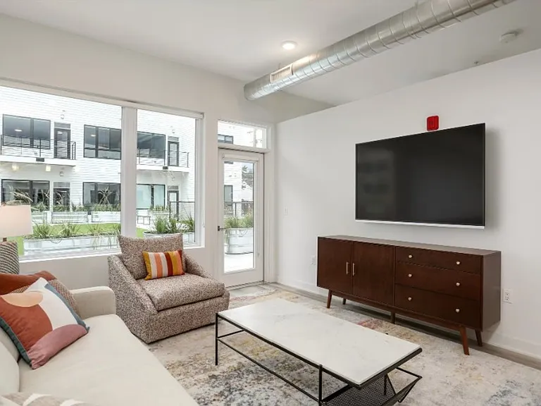 1148 S Washington Ave — Photo 22