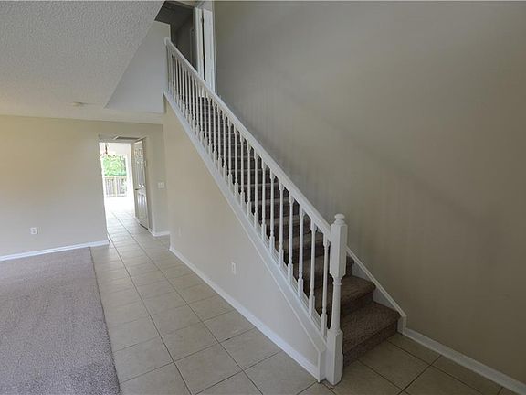 4th image of 799 Gainsboro St