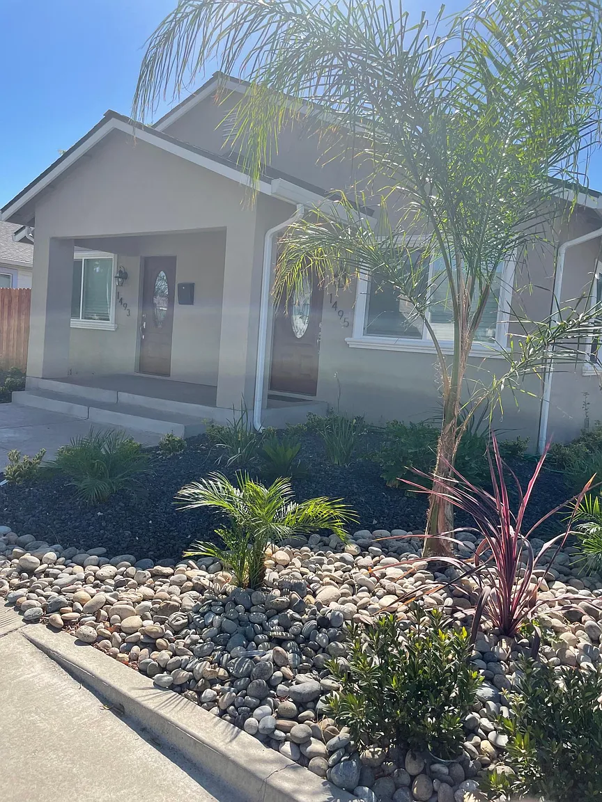 1493 Parker Ave photo 1