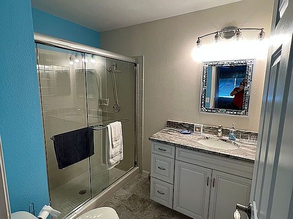 2nd image of 607 Bramblewood Ln