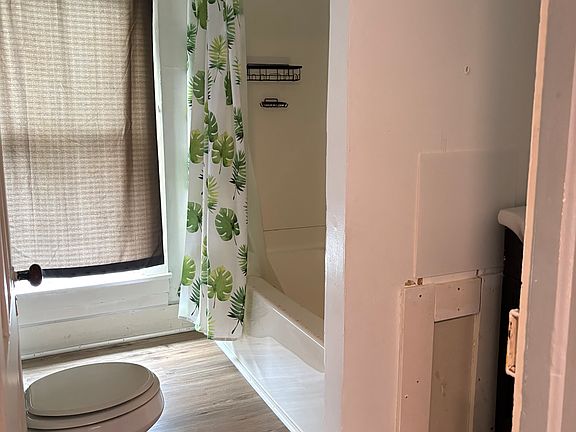 5th image of 102 E Main St #3
